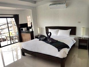 The Seashore Kamala Service Apartment Exterior photo